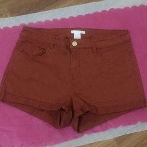 H&M women cuffed shorts